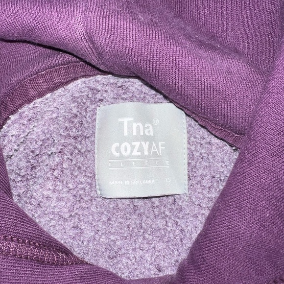 Aritzia TNA sweater - Picture 2 of 2